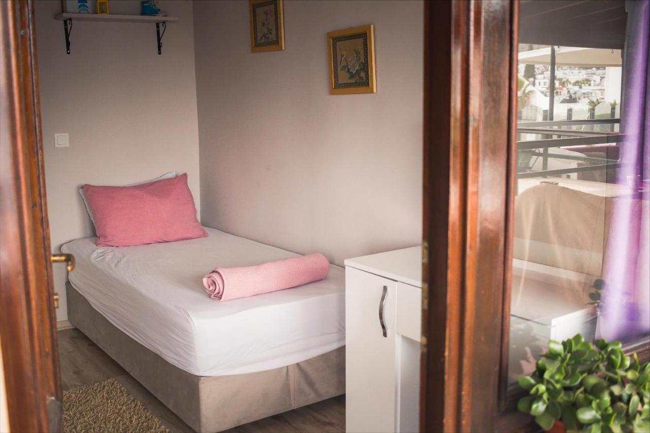 La Luna Hostel Бодрум Екстер'єр фото
